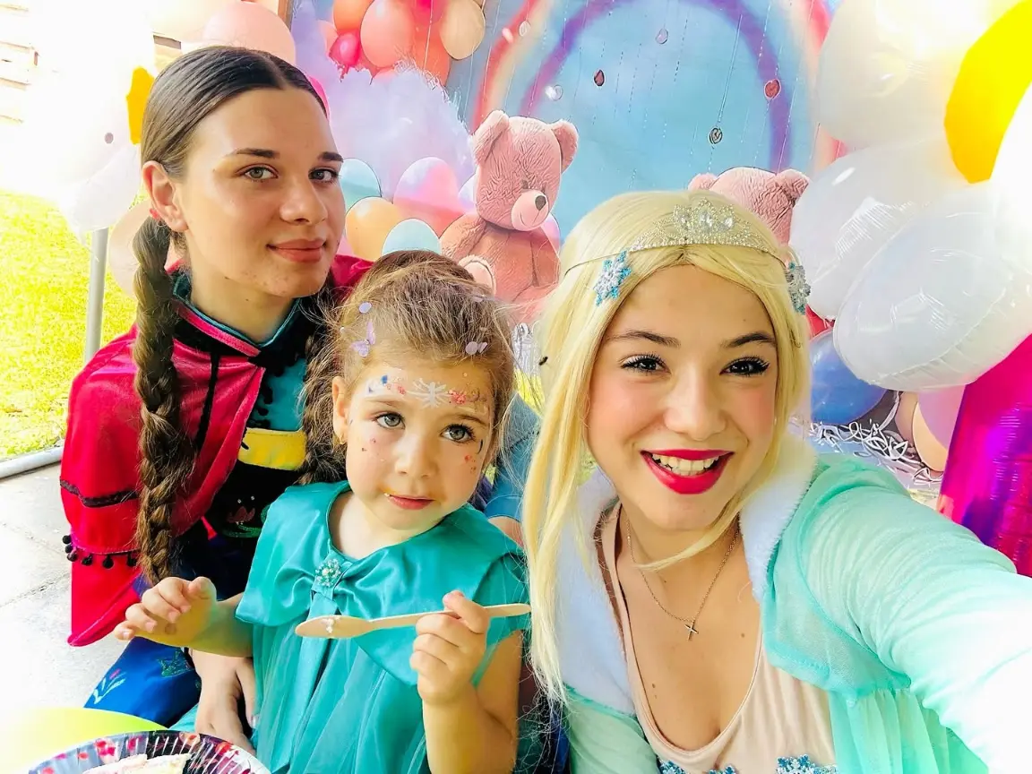 costum elsa animator petreceri iasi