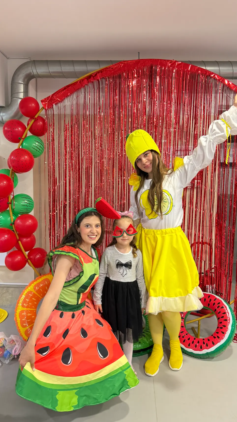 inchiriere mascote fructe iasi
