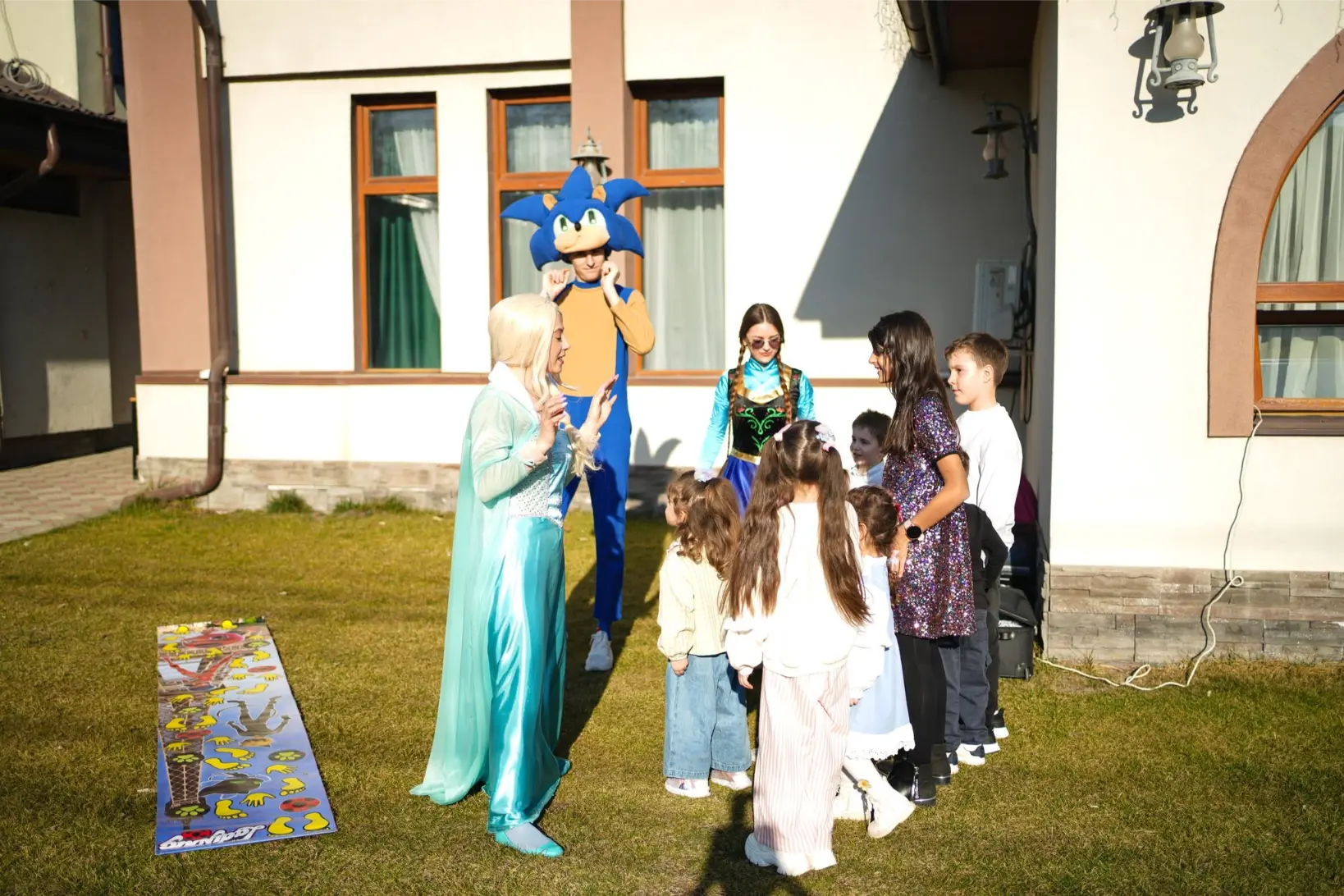 petreceri copii cu elsa iasi