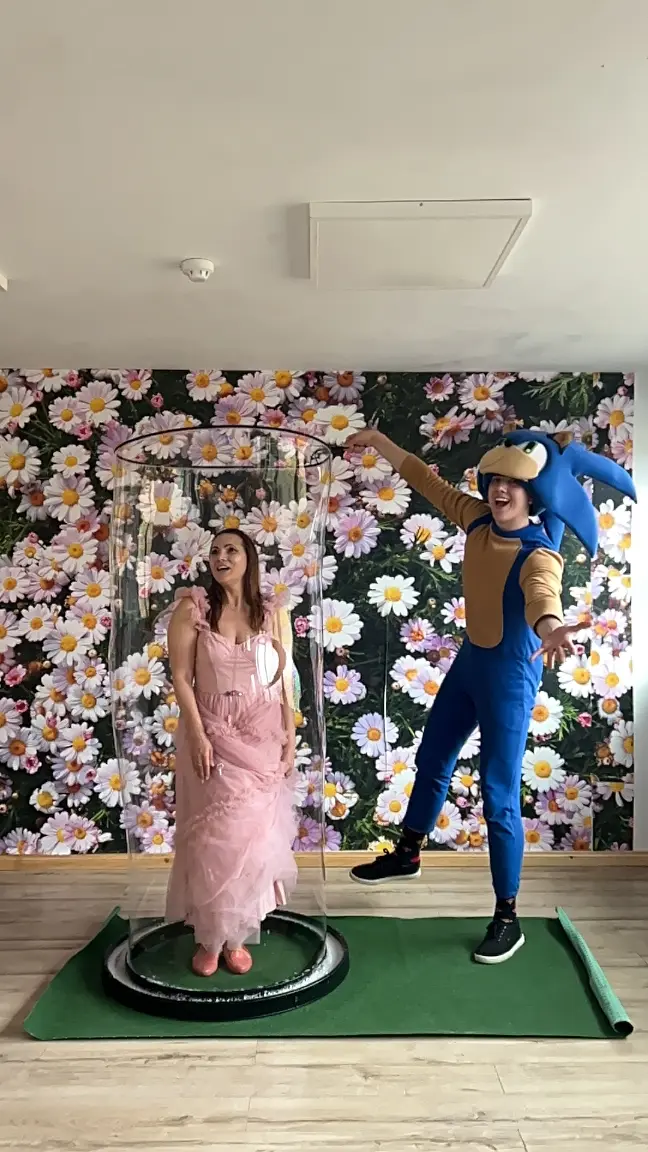 agentie animatori bubble show iasi