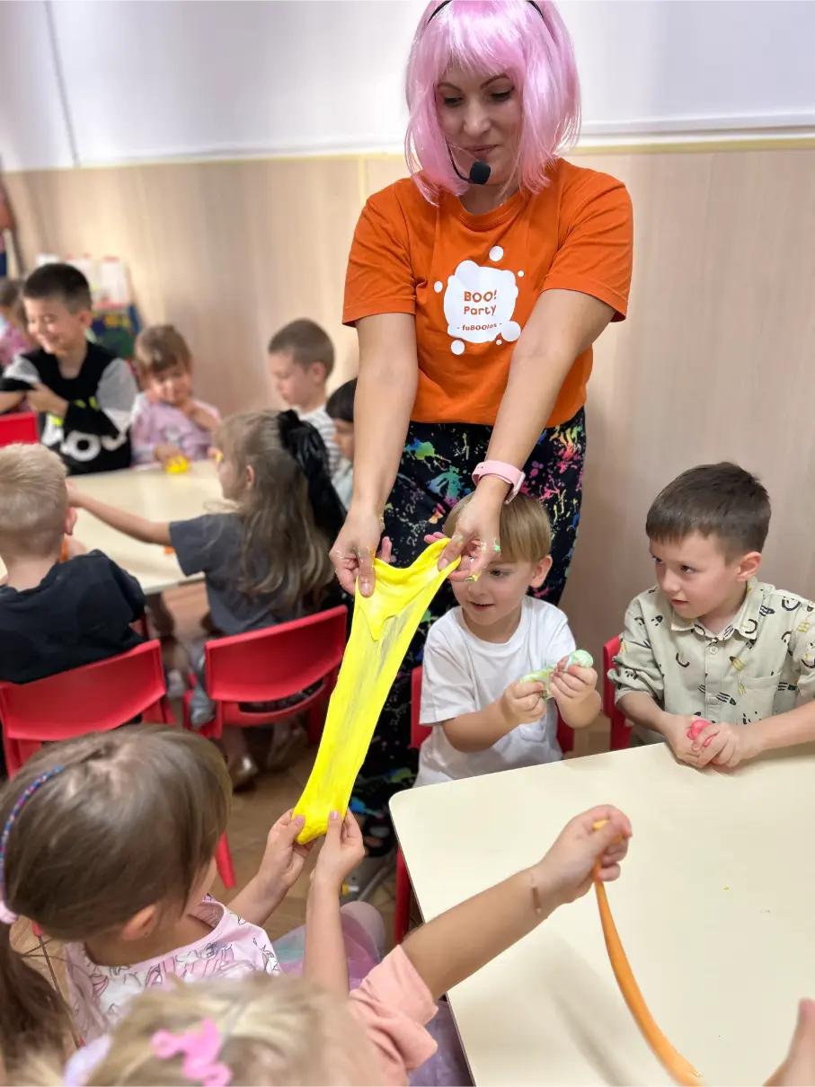 agentie animatori slime party iasi