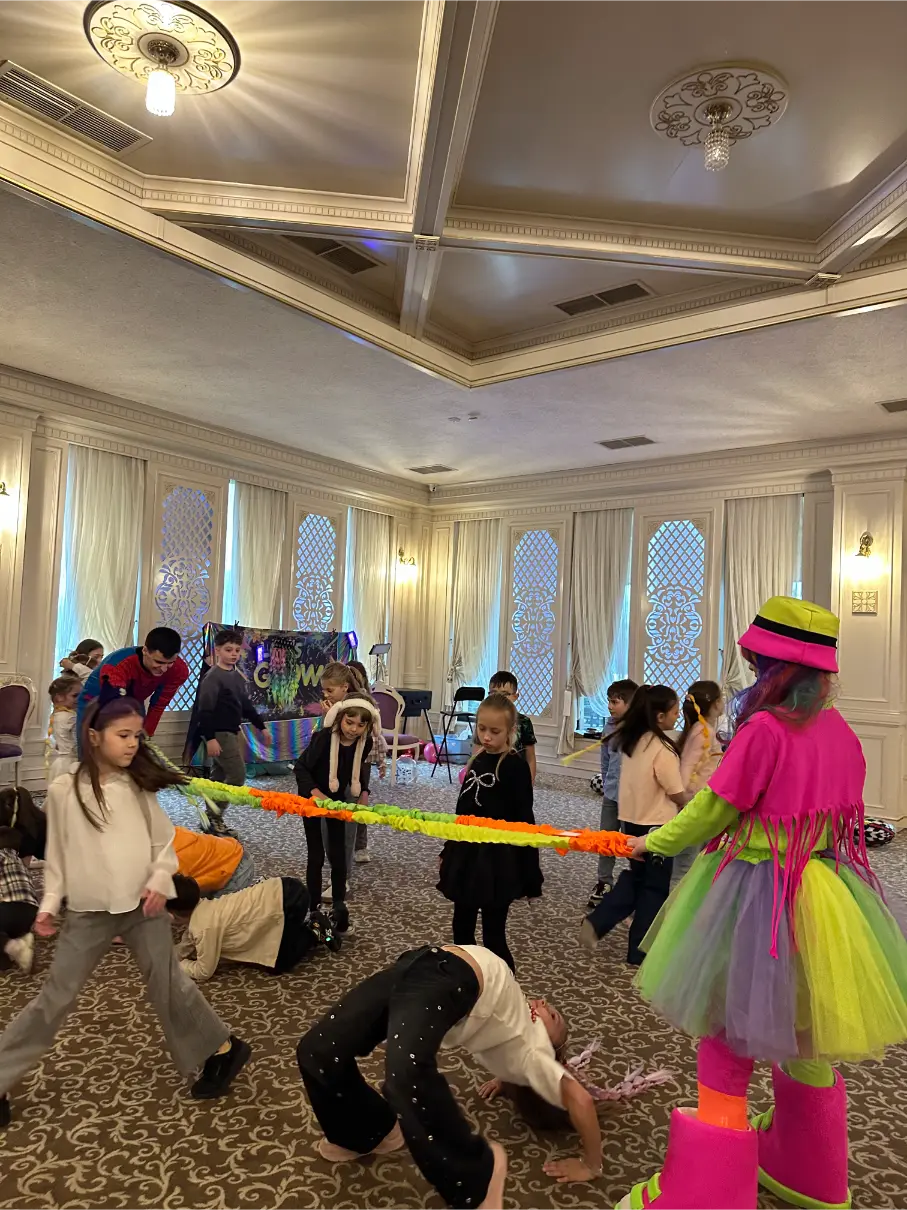 petrecere fluorescenta copii iasi