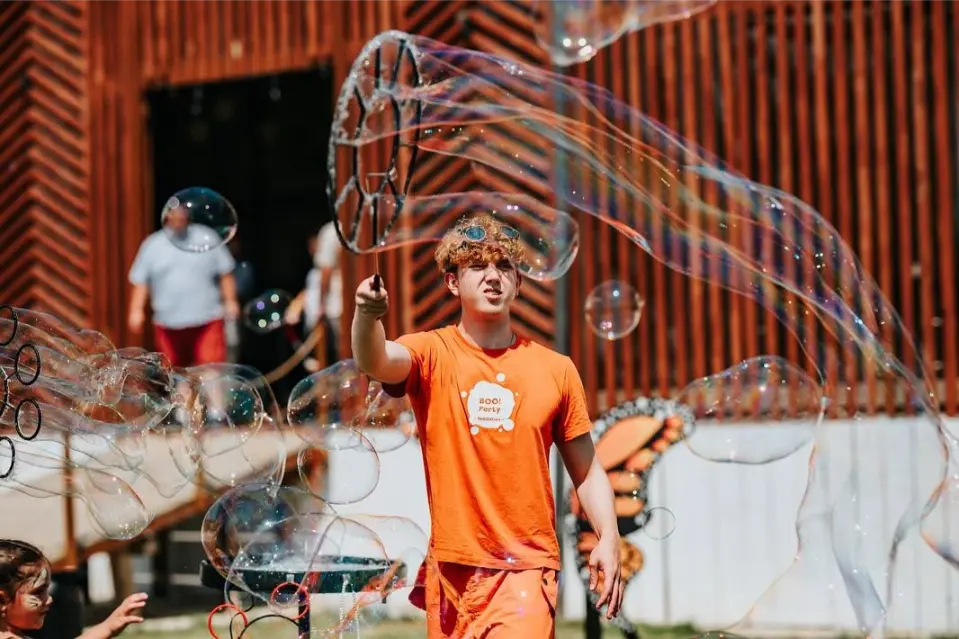petrecere tematica bubble show iasi