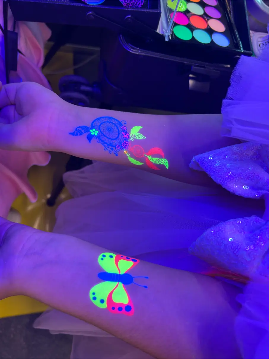 pret neon party copii iasi