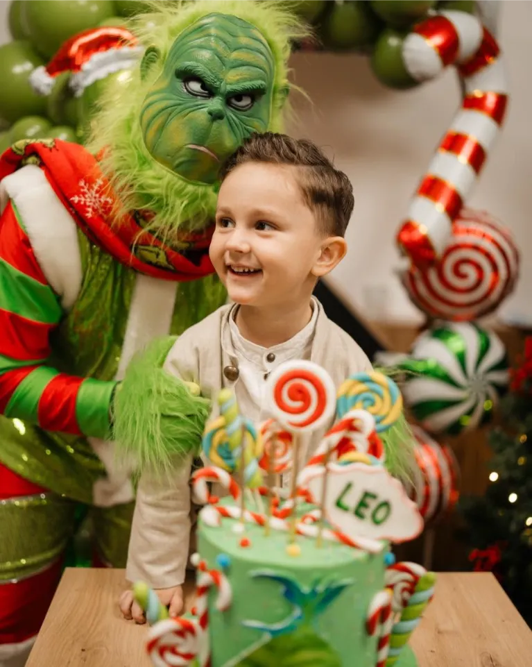 inchiriere personaj grinch iasi