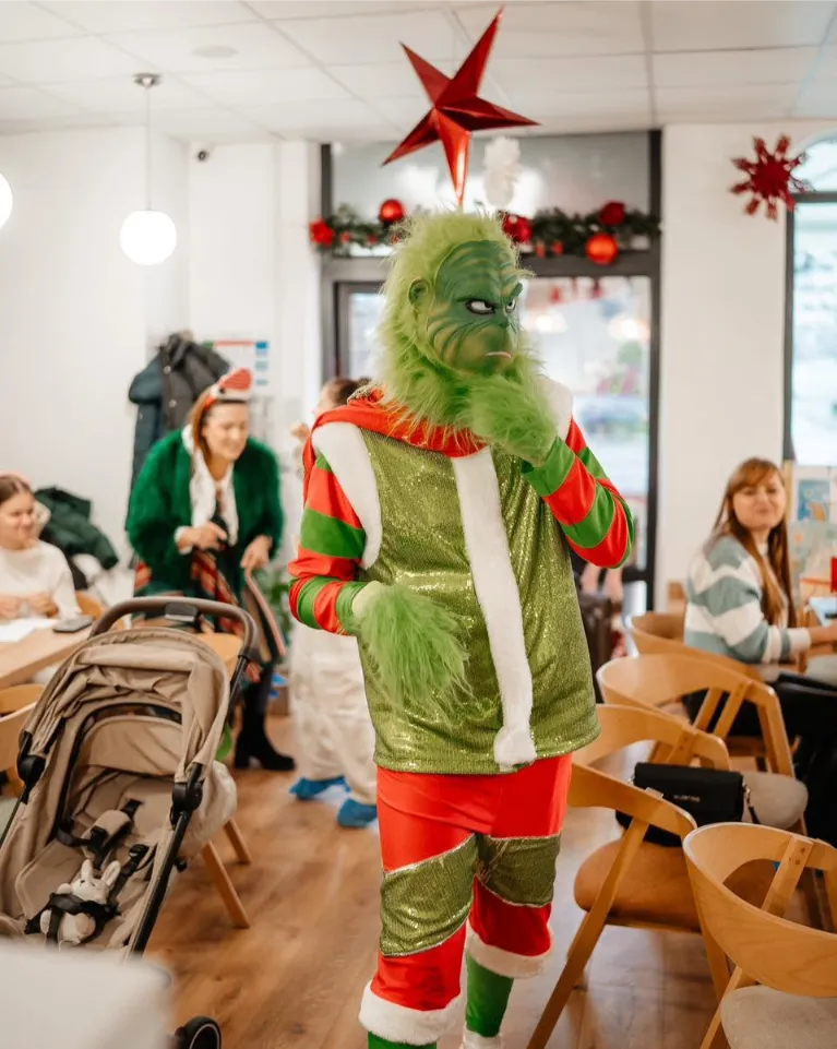 rezervare animator grinch iasi